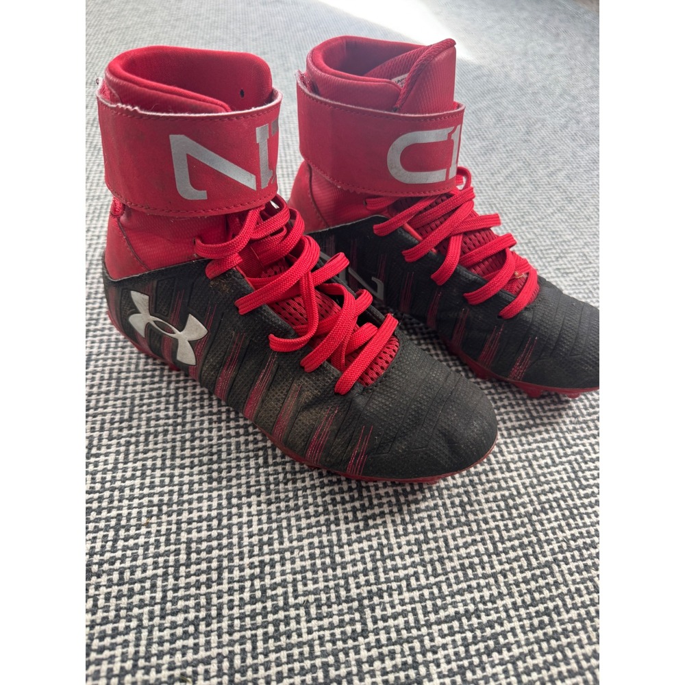 Under Armour C1N MC JR Kids Football Cleats Red Black 1289776-061 Size 3Y